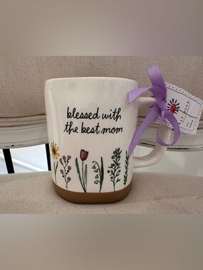 "Blessed With The Best Mom" White Floral Ceramic Coffee Mug Rae Dunn NWT